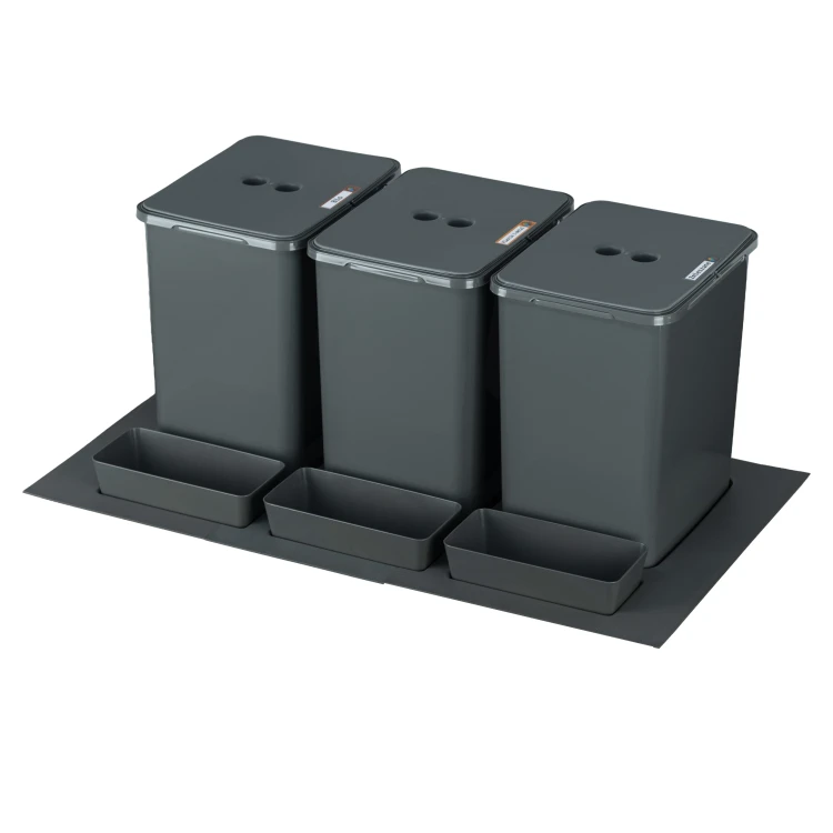 Flexi BASE 80 cm – kompletny zestaw trzech koszy 20 l z kuwetkami na białym tle